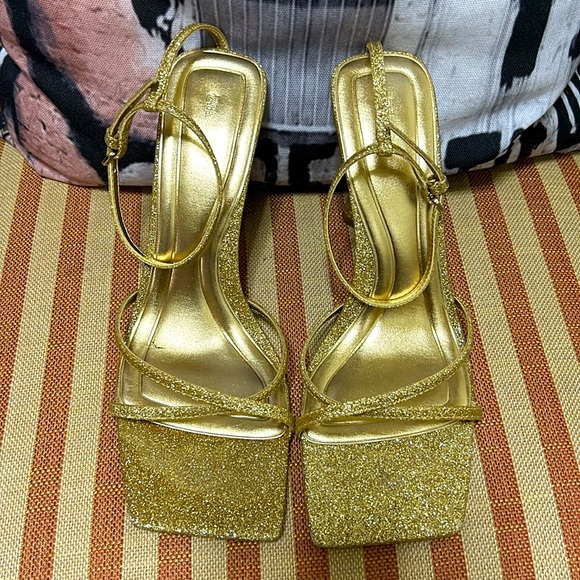 Zara Ankle-Strap Sandals - Picture 6 of 6